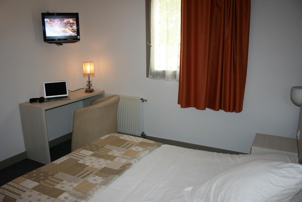 L Or Du Temps Hotel Saint-Alban  Room photo